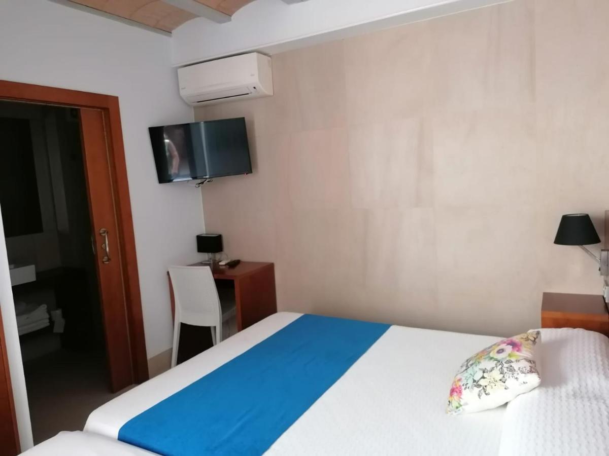 Hotel Isla Plana Tabarca Exterior photo